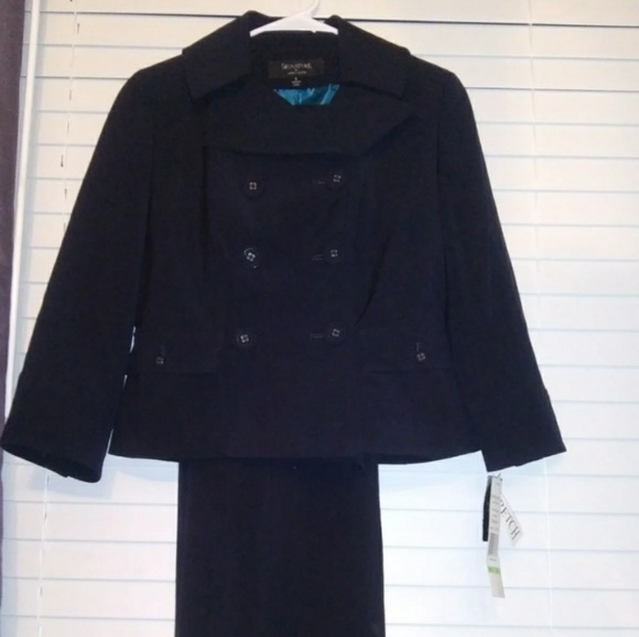 Larry Levine Other - Blue Double Breast pant suit